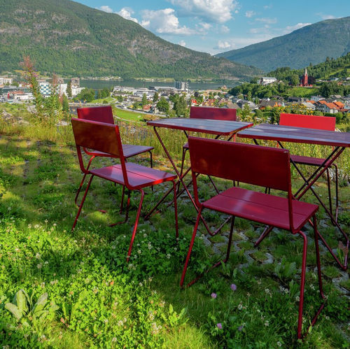 Moderner Stuhl - APRIL GO - Vestre - für Außenbereich / Aluminium / Gestell aus Aluminium