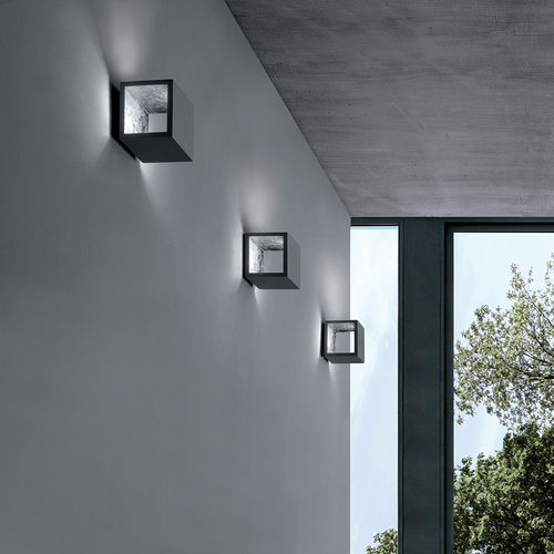 Moderne Wandleuchte - CUBO  - iconeluce.com - für den Innenraum / für Außenbereich / extrudiertes Aluminium