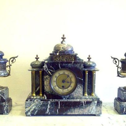 Klassische Uhr - Leonardo Caminetti GmbH - Tisch / Analog / Marmor