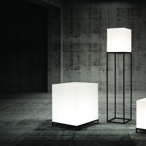 Bodenlampe - STAR CUBE - ZEUS - Acryl / Harz / modern