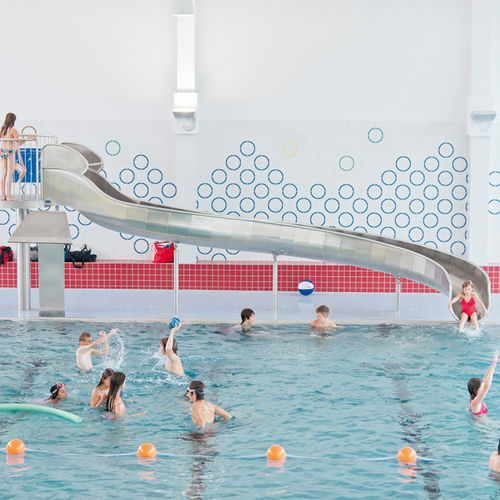 Drehende Rutsche - INDOOR EGGENSTEIN-LEOPOLDSHAFEN - atlantics GmbH - für öffentliches Schwimmbad / Edelstahl