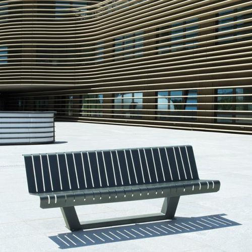 Moderne Bank für den öffentlichen Raum - LIA - univers & cité | mobilier urbain - Stahl / mit Rückenlehne / ohne Armlehnen