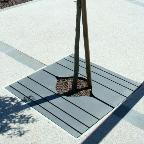 Quadratisches Baumgitter - LINK - univers & cité | mobilier urbain - rechteckig / Stahl