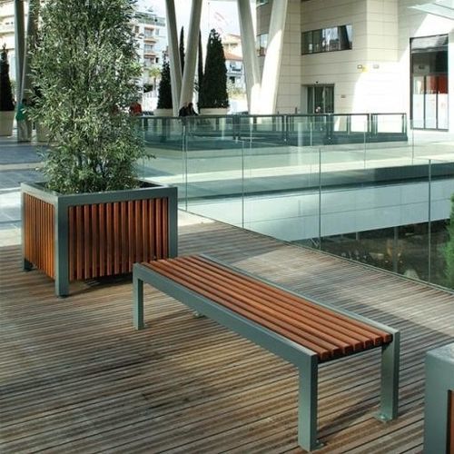 Moderne Bank für den öffentlichen Raum - CINEO  - univers & cité | mobilier urbain - Holz / Stahl / ohne Rückenlehne
