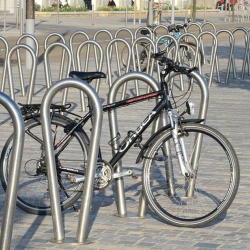 Bodenstehender Fahrradständer - OMÉGA - univers & cité | mobilier urbain - für öffentliche Bereiche / Stahl / Edelstahl