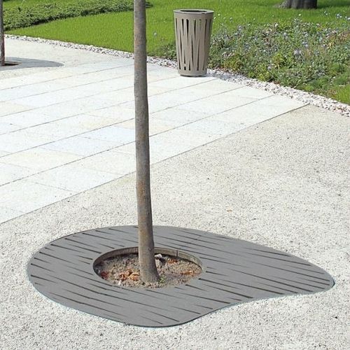 Quadratisches Baumgitter - EVOLUTION - univers & cité | mobilier urbain - rund / andere Formen / Stahl