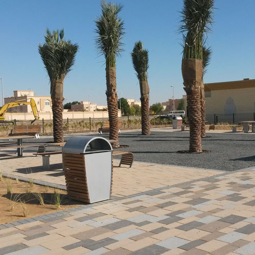 Park-Abfallbehälter - DOME - VASART URBAN DESIGN - aus lackiertem Metall / Holz / mit Deckel