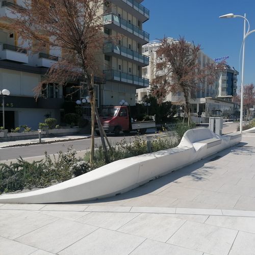 Bank für den öffentlichen Raum / originelles Design - PROMENADE - VASART URBAN DESIGN - Beton / Verbundwerkstoff / Marmor
