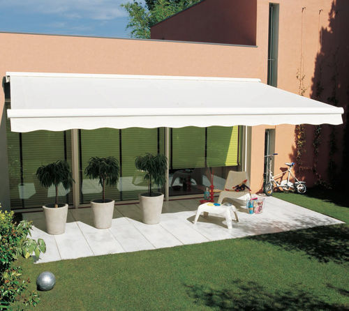 Kassettenmarkise - FELICIA - FRANCIAFLEX - manuell / motorisiert / für Terrasse