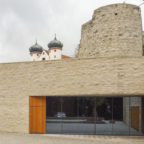 Kalkstein-Steinplatte - DIETFURTER GALA GESPALTEN - Franken-Schotter GmbH & Co. KG - für Fußboden / für Fassaden / wandmontiert