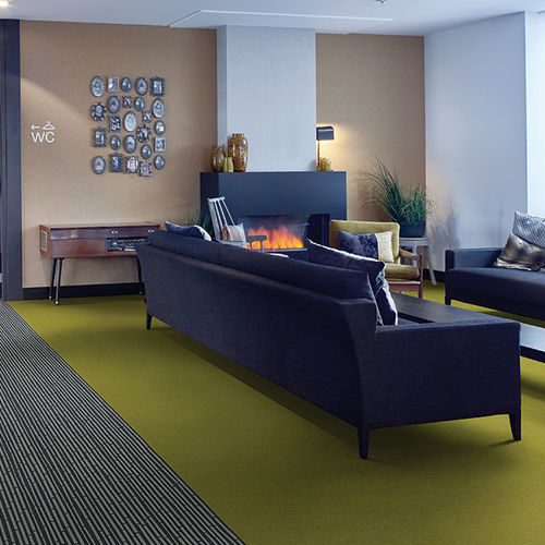 Nadelvlies-Teppichboden - SHOWTIME COLOUR  - Forbo Flooring Systems - Polyamid / für Dienstleistungsbereich / einfarbig