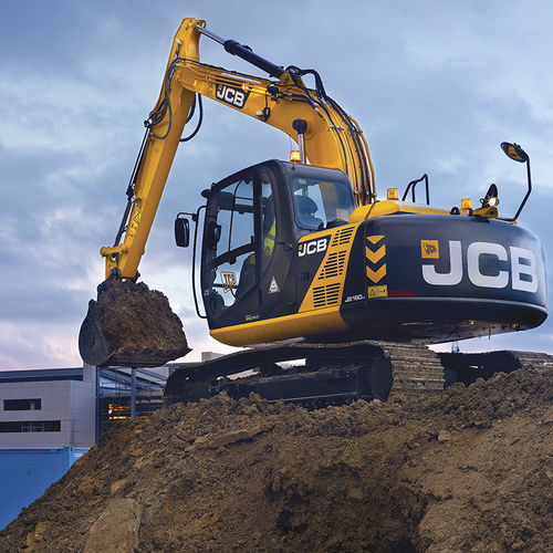 Großformatiger Bagger - JS160  - JCB Deutschland GmbH - auf Raupen