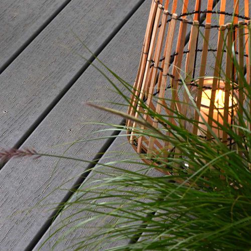 Verbundholzterrassendiele - STRONG - NATURinFORM GmbH - Holzoptik / für Gewerbegebrauch / PEFC-zertifiziert