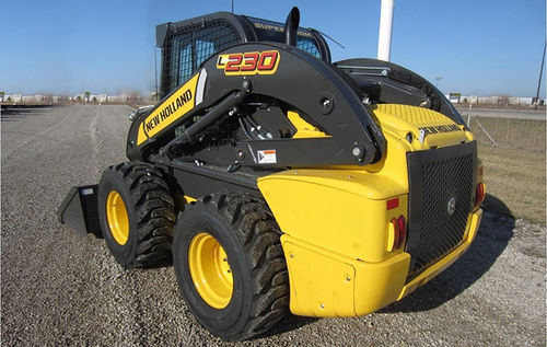 Kompaktlader Allradsteuerung - L230  - New Holland Construction