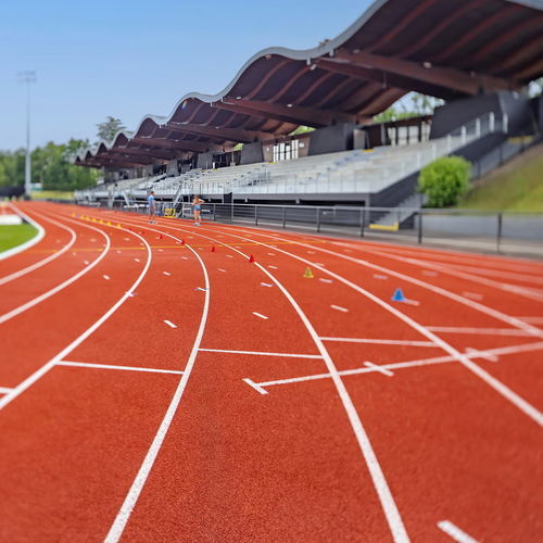 Sportboden für Außenbereich - GEL GT - Polytan GmbH - Polyurethan / EPDM / für Stadion