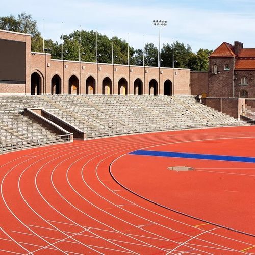 Multisportplatz für öffentliche Anlagen - PUR - Polytan GmbH