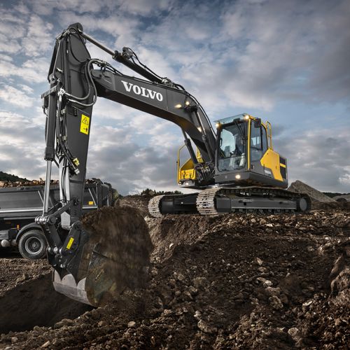 Mittelgroßer Bagger - EC220E - Volvo Construction Equipment Germany GmbH - auf Raupen / für Baustelle / Diesel