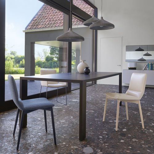 Moderner Stuhl - BEND - CINNA - für den Innenraum / Stoff / Buche