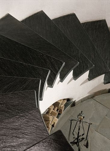 Viertelgewendelte Treppe - ITALIAN SLATE - Ardesia Mangini A & D snc - Steinstufen / mit Metallstruktur / modern