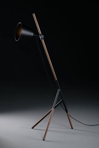 Stehleuchte - INSERT - Artisan Solid Wood Furniture - pulverbeschichteter Stahl / Eiche / Nussbaum
