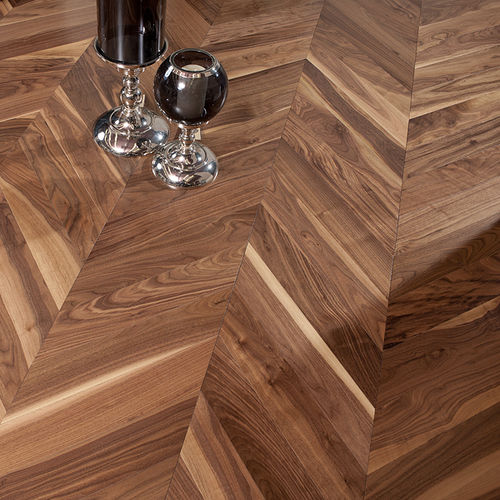 Mehrschichtparkett - TRADITIONAL - Coswick Hardwood - amerikanischer Nussbaum / Herringbone / geölt