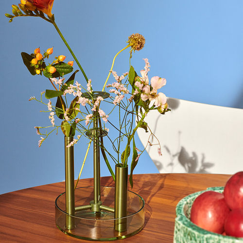 Moderne Vase - IKERU - Fritz Hansen - Aluminium / Glas / Tisch