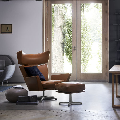 Moderner Sessel - OKSEN™ - Fritz Hansen - Leder / poliertes Aluminium / mit Fußstütze