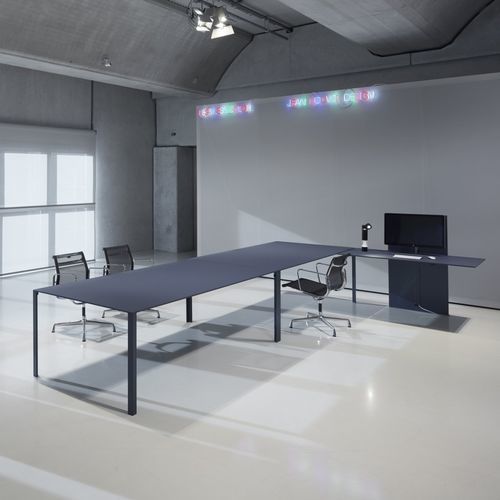 Chefschreibtisch - LESSLESS COLOR - UNIFOR - bodenstehend / für 2 bis 4 Personen / für 4 bis 8 Personen