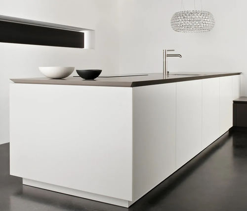 Matte Küche - E3.0 - eggersmann küchen GmbH & Co. KG - modern / Eiche / Quarzit