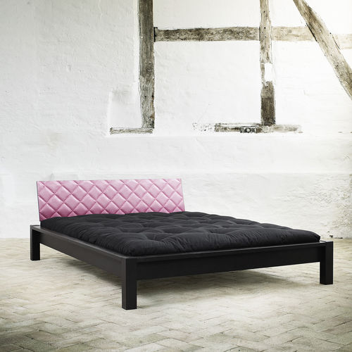 Doppelbett - TAMI - Karup Partners A/S - modern / Kopfteil / Holz