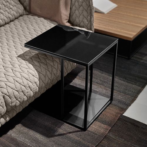 Moderner Beistelltisch - T3 - Kettnaker GmbH & Co. KG Möbel-Manufaktur - Eiche / Nussbaum / lackiertes Holz