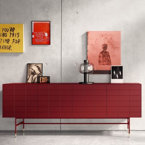Sideboard mit hohen Beinen - SOMA - Kettnaker GmbH & Co. KG Möbel-Manufaktur - modern / lackiertes Holz / Metall