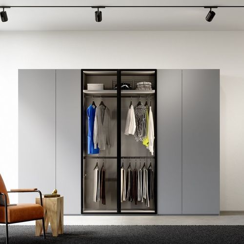 Moderner Kleiderschrank - ALEA  - Kettnaker GmbH & Co. KG Möbel-Manufaktur - lackiertes Holz / Glas / Aluminium