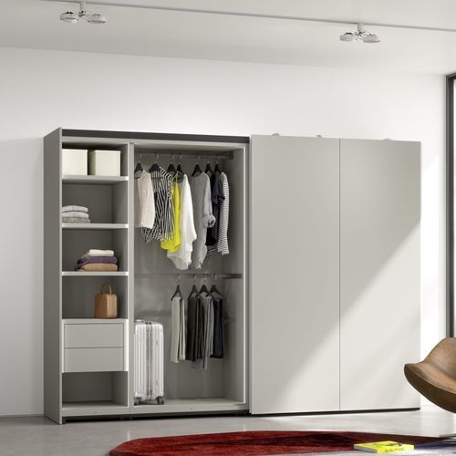 Moderner Kleiderschrank - FLAT - Kettnaker GmbH & Co. KG Möbel-Manufaktur - lackiertes Holz / lackiertes Glas / Aluminium