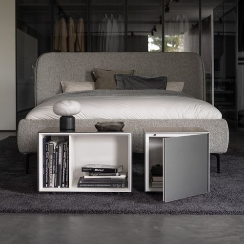Moderner Nachttisch - BETT - Kettnaker GmbH & Co. KG Möbel-Manufaktur - lackiertes Holz / rechteckig / mit Stauraum