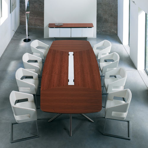 Moderner Besprechungstisch - AUDIENCE - Haworth Europe - Holzfurnier / Gestell aus Metall / rechteckig