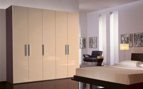Moderner Kleiderschrank - ISONE - Rüttimann AG - Glas / lackiertes Glas / mit Schwingtür