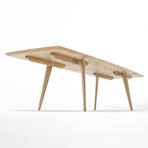 Design-Esstisch - FINN-PLUS - sixay furniture - Massivholz / Eiche / Nussbaum