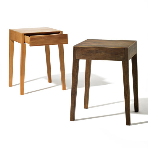 Moderner Nachttisch - THEO - sixay furniture - Eiche / Nussbaum / Massivholz