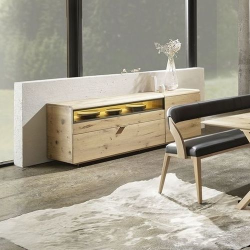 Modernes Sideboard - V-Cube - Voglauer Möbelwerk Gschwandtner & Zwilling GmbH & Co. KG - Eiche / Metall / Glas