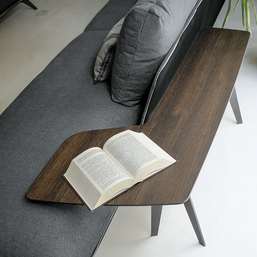 Moderner Beistelltisch - DOWNTOWN - arketipo - Eiche / Sucupira / Metall
