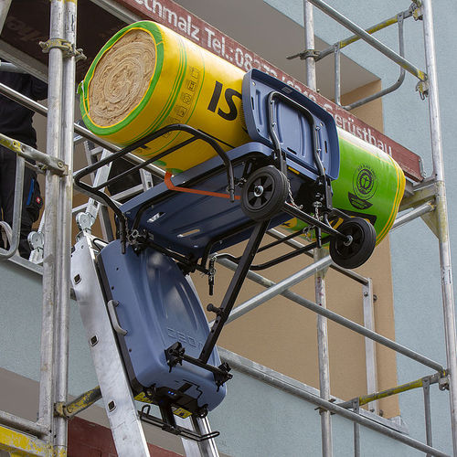 Lastenaufzug für Baustellen - BatteryLadderLIFT - GEDA GmbH