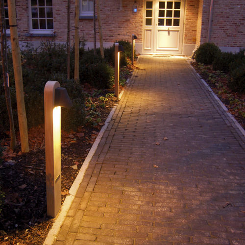 Leuchtpoller für Garten - BEAMY - Royal Botania - modern / Metall / Teakholz