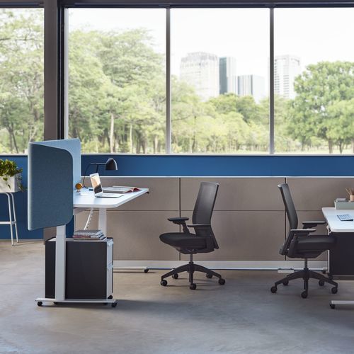 Tisch-Bürotrennwand - STRIDE - Allsteel - bodenstehend / Stoff / Glas