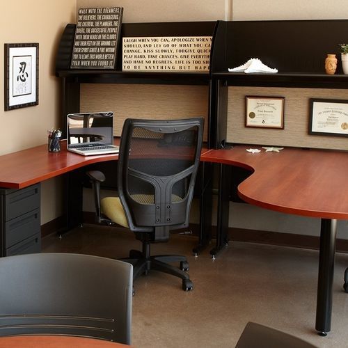 Schreibtisch für Open Space - WORKZONE - KI - wandmontiert / bodenstehend / für 2 bis 4 Personen