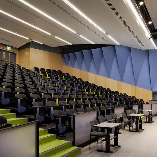 Moderner Auditoriumsessel - SEQUENCE - KI - Stoff / Sperrholz / Hochdrucklaminat