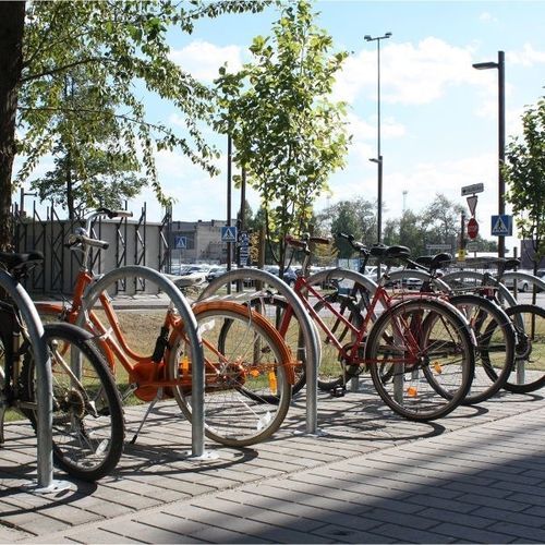 Bodenstehender Fahrradständer - ARCO - GUYON - gesichert / für Parkplätze / Metall