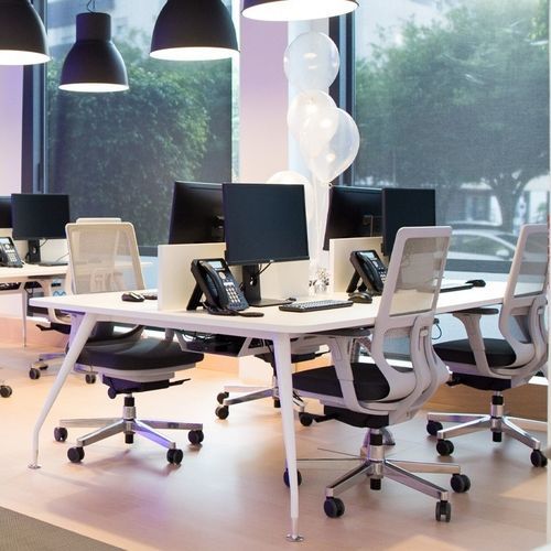 Moderner Bürostuhl - PYLA - ICF - für den Innenraum / Stoff / Netz