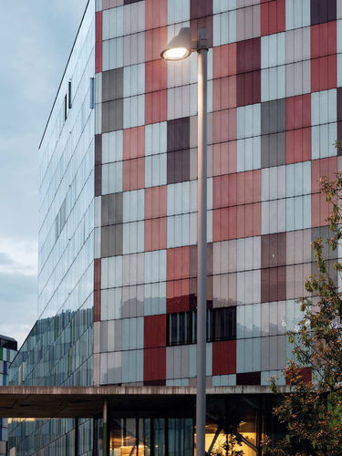 Straßenlaterne - BELL - MARTINI Illuminazione - modern / Aluminiumguss / mit Diffusor aus Hartglas