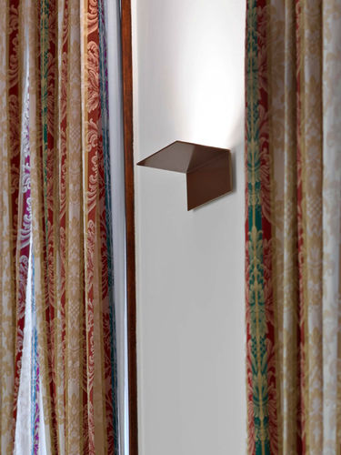 Moderne Wandleuchte - BEND - MARTINI Illuminazione - für den Innenraum / Blech / Aluminium